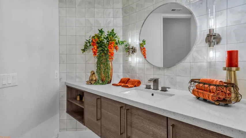 Were Focused 47320 Via Koron-37