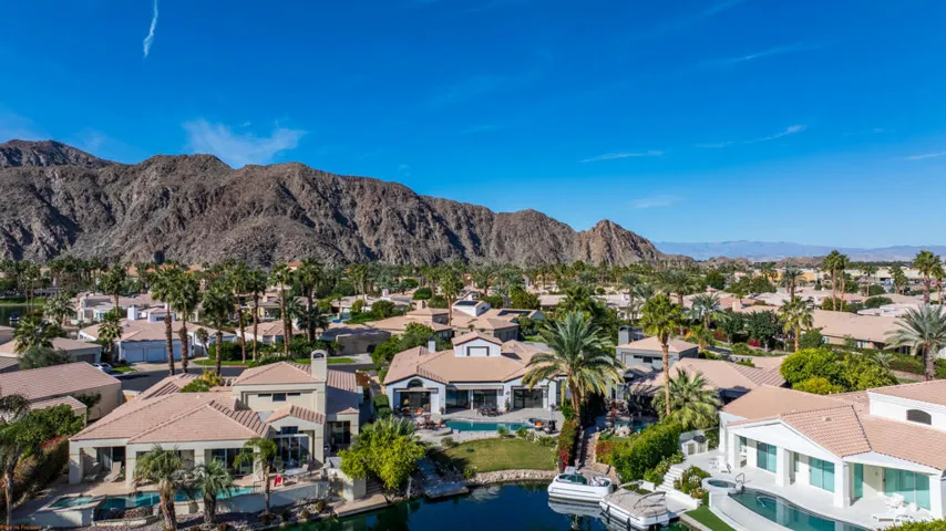 Were Focused 47320 Via Koron-53 - Copy