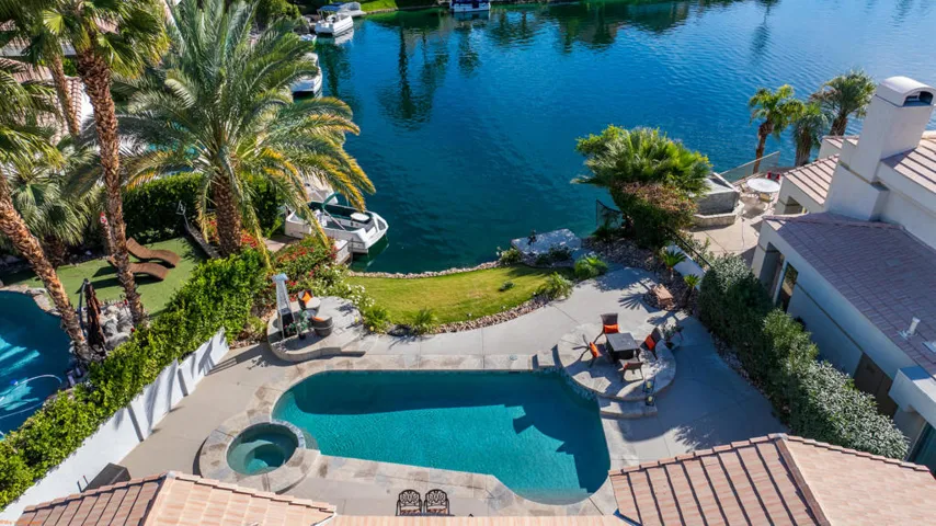 Were Focused 47320 Via Koron-64