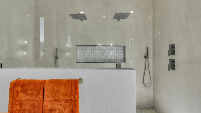 Were Focused 47320 Via Koron-21