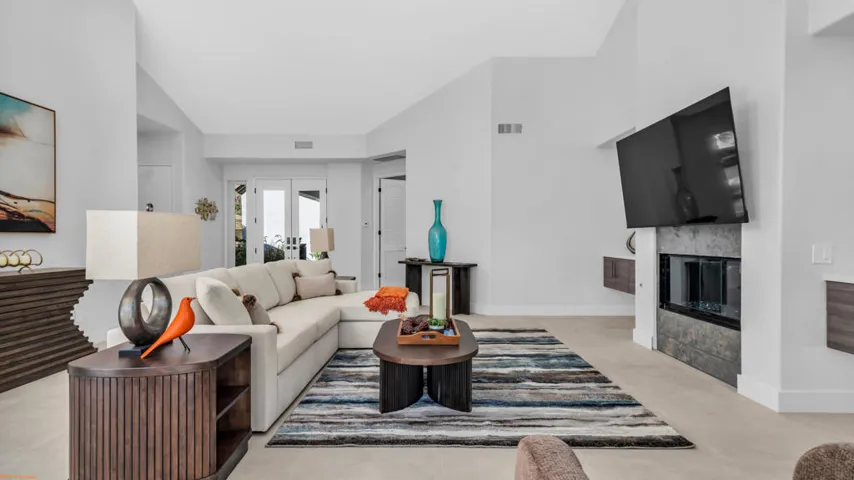 Were Focused 47320 Via Koron-3