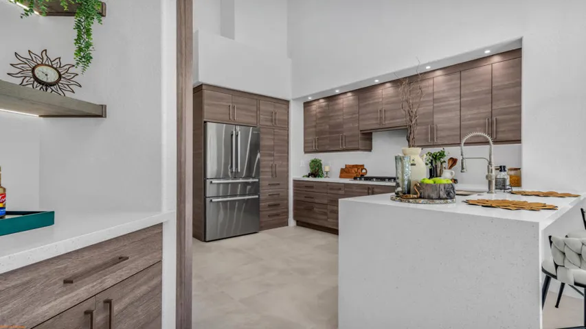 Were Focused 47320 Via Koron-8