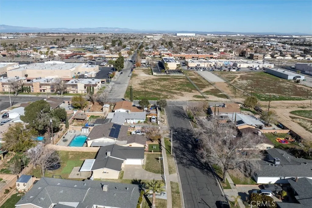 38249 Gunton, Palmdale, California 93550 home-pic-31