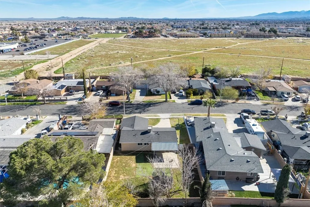 38249 Gunton, Palmdale, California 93550 home-pic-34