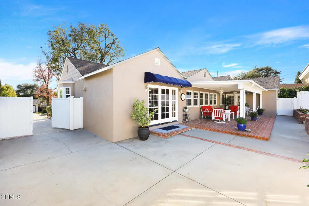 929 Milmada Drive, La Canada Flintridge, California 91011 home-pic-42