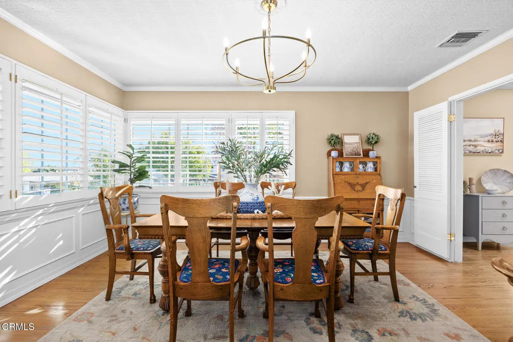 929 Milmada Drive, La Canada Flintridge, California 91011 home-pic-13