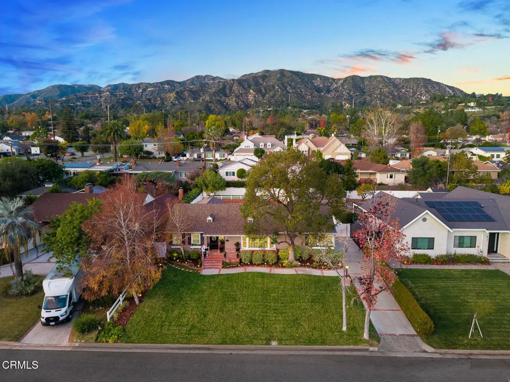 929 Milmada Drive, La Canada Flintridge, California 91011 home-pic-62