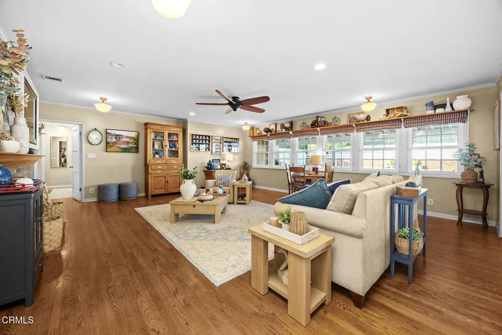 929 Milmada Drive, La Canada Flintridge, California 91011 home-pic-21
