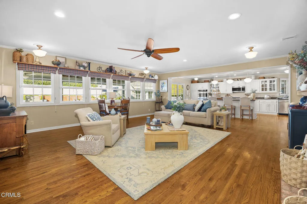 929 Milmada Drive, La Canada Flintridge, California 91011 home-pic-23