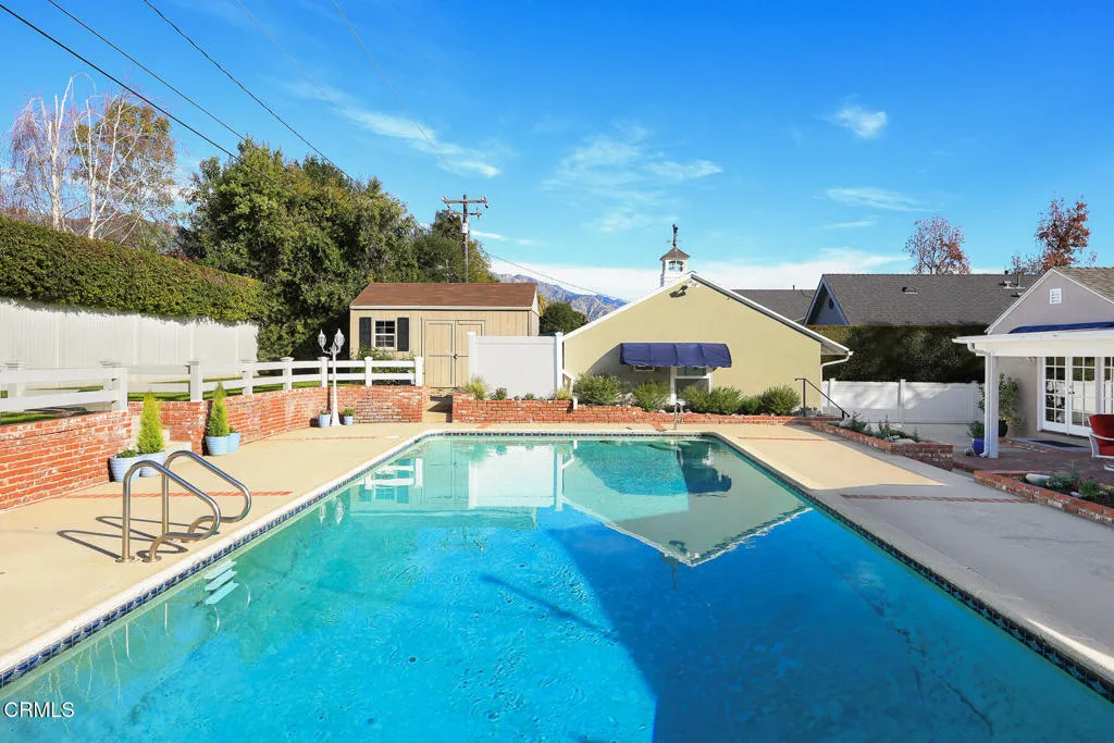 929 Milmada Drive, La Canada Flintridge, California 91011 home-pic-47