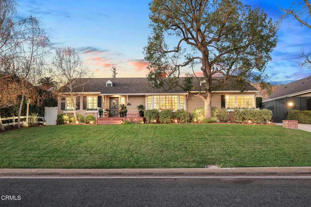 929 Milmada Drive, La Canada Flintridge, California 91011 home-pic-1