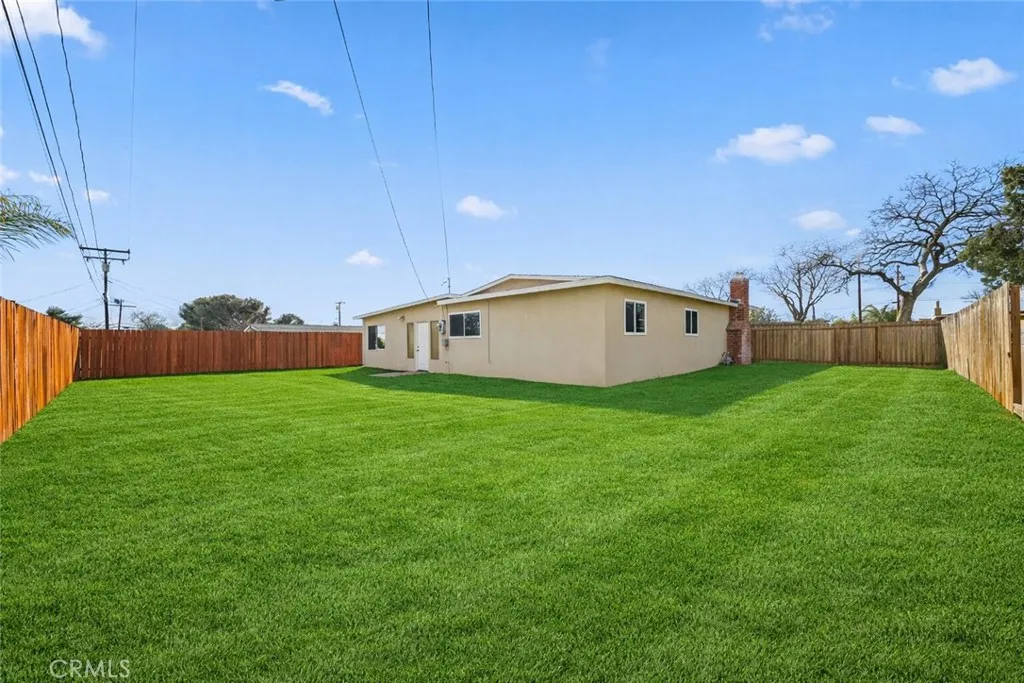 5235 Yosemite Drive, San Bernardino, California 92407 home-pic-21