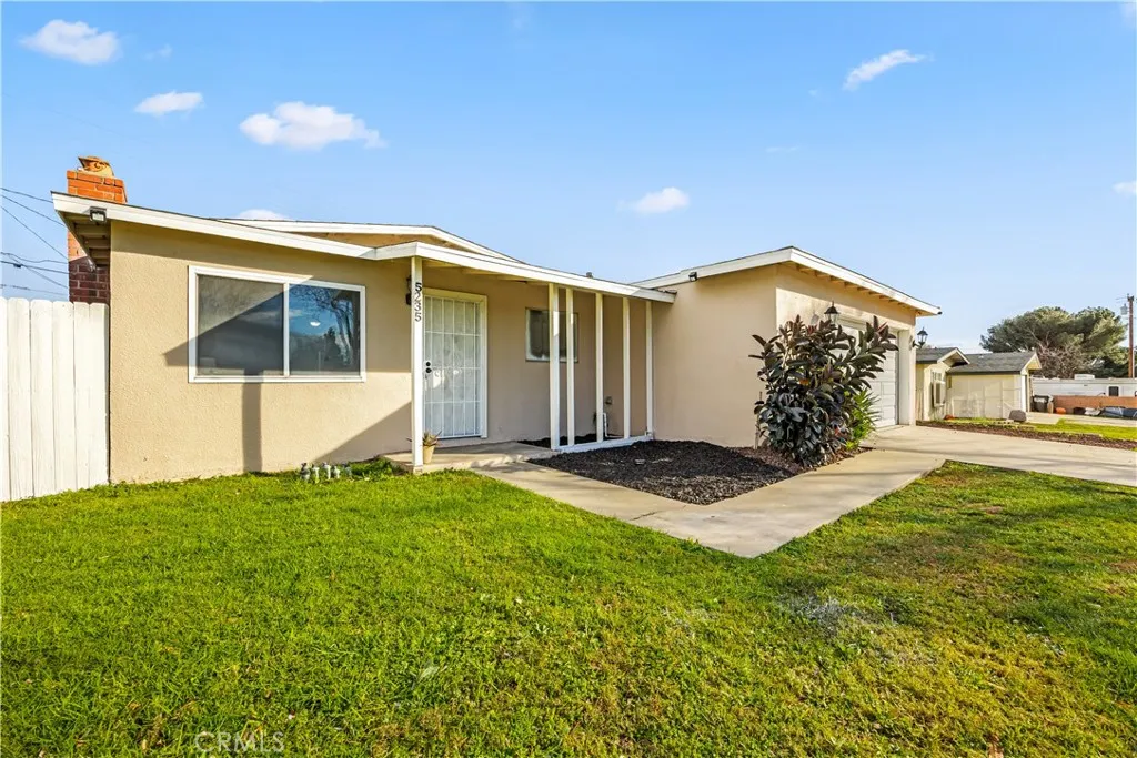 5235 Yosemite Drive, San Bernardino, California 92407 home-pic-24