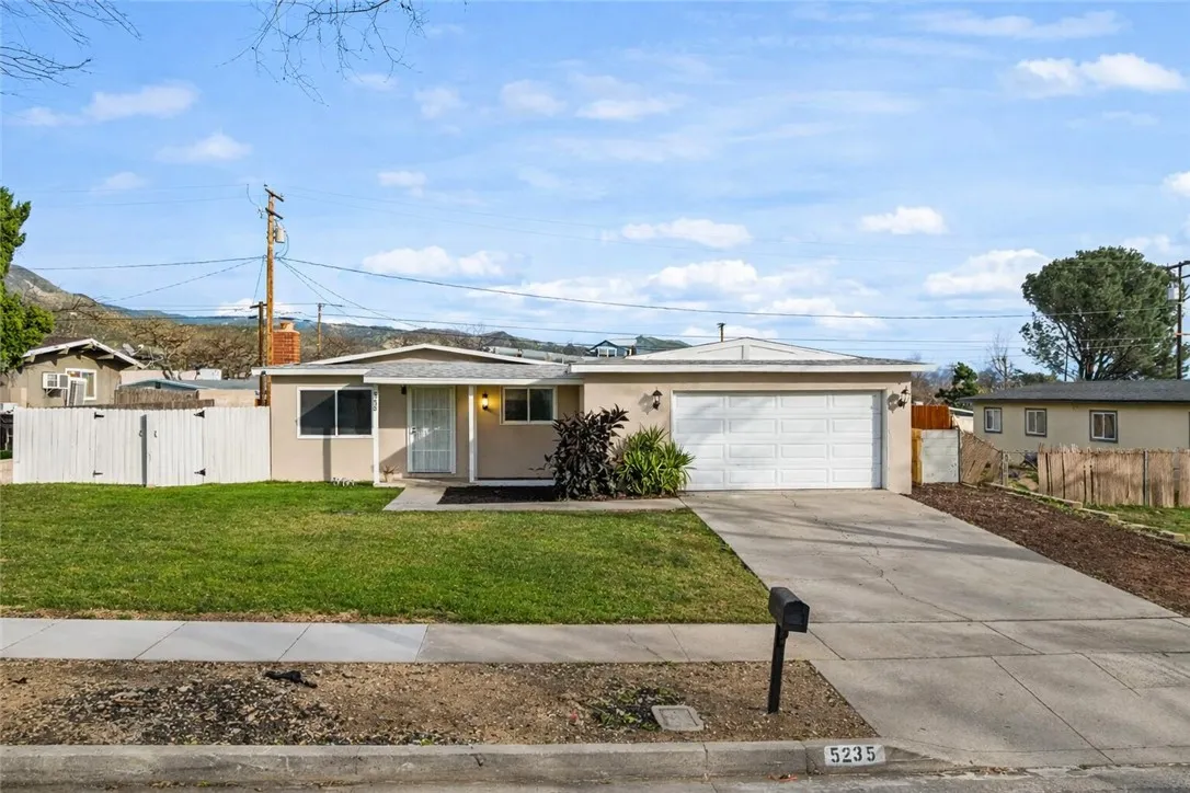 5235 Yosemite Drive, San Bernardino, California 92407 home-pic-5