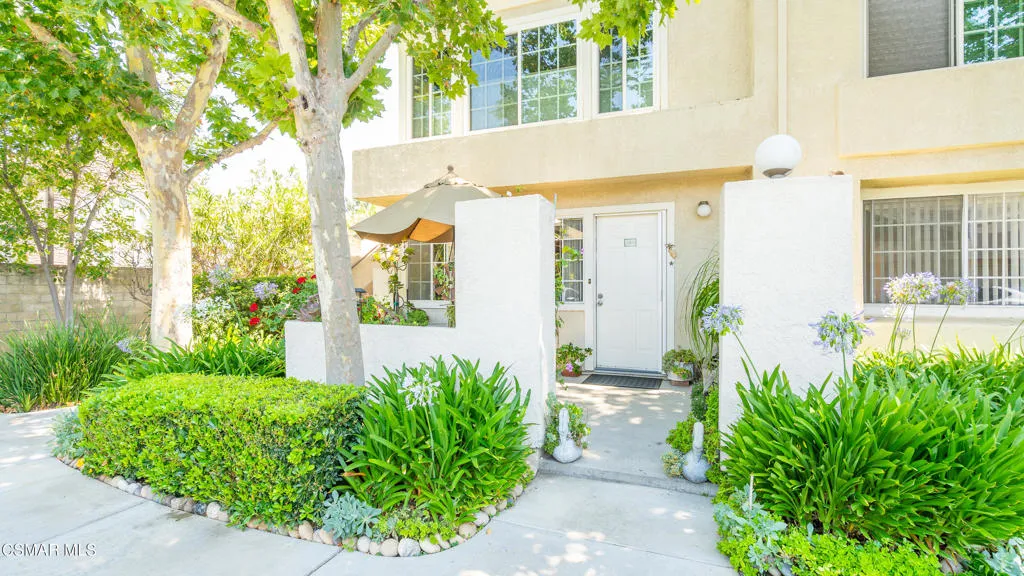 4240 Lost Hills Road 3301, Calabasas, California 91301 home-pic-1