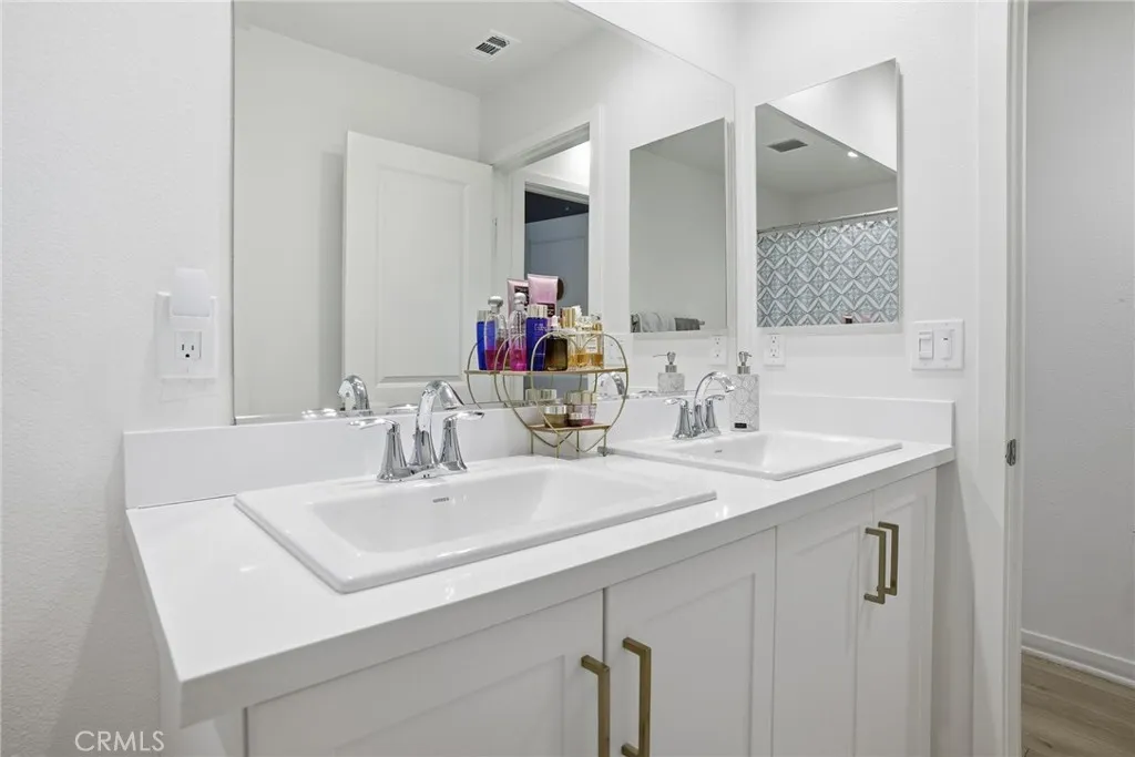 42041 Mohave Rose Drive, Lancaster, California 93536 home-pic-29