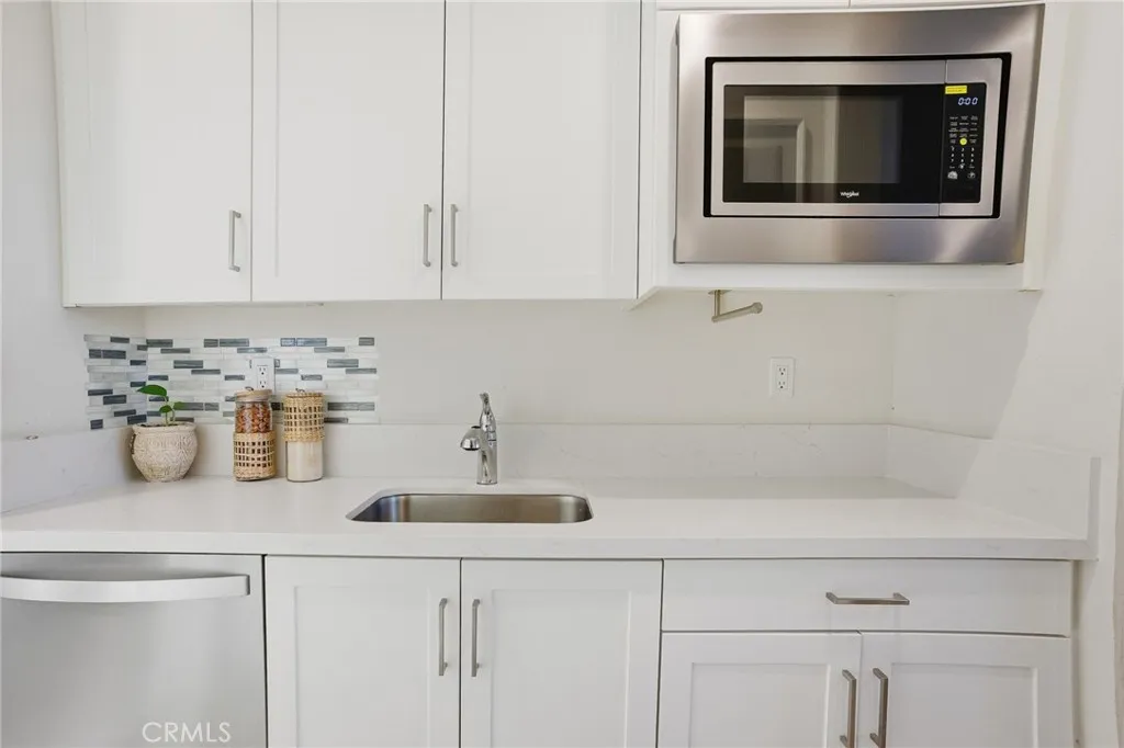 42041 Mohave Rose Drive, Lancaster, California 93536 home-pic-19