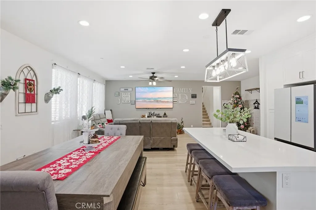42041 Mohave Rose Drive, Lancaster, California 93536 home-pic-9