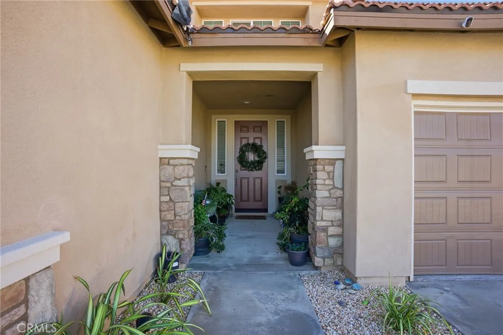42041 Mohave Rose Drive, Lancaster, California 93536 home-pic-4