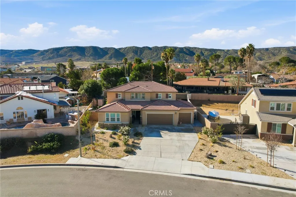 42041 Mohave Rose Drive, Lancaster, California 93536 home-pic-2