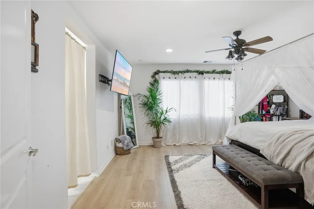 42041 Mohave Rose Drive, Lancaster, California 93536 home-pic-38
