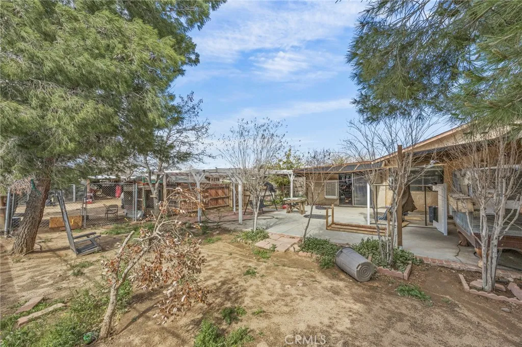 11514 1st, Hesperia, California 92345 home-pic-22