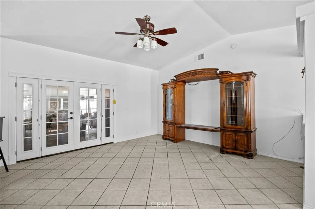 11514 1st, Hesperia, California 92345 home-pic-7
