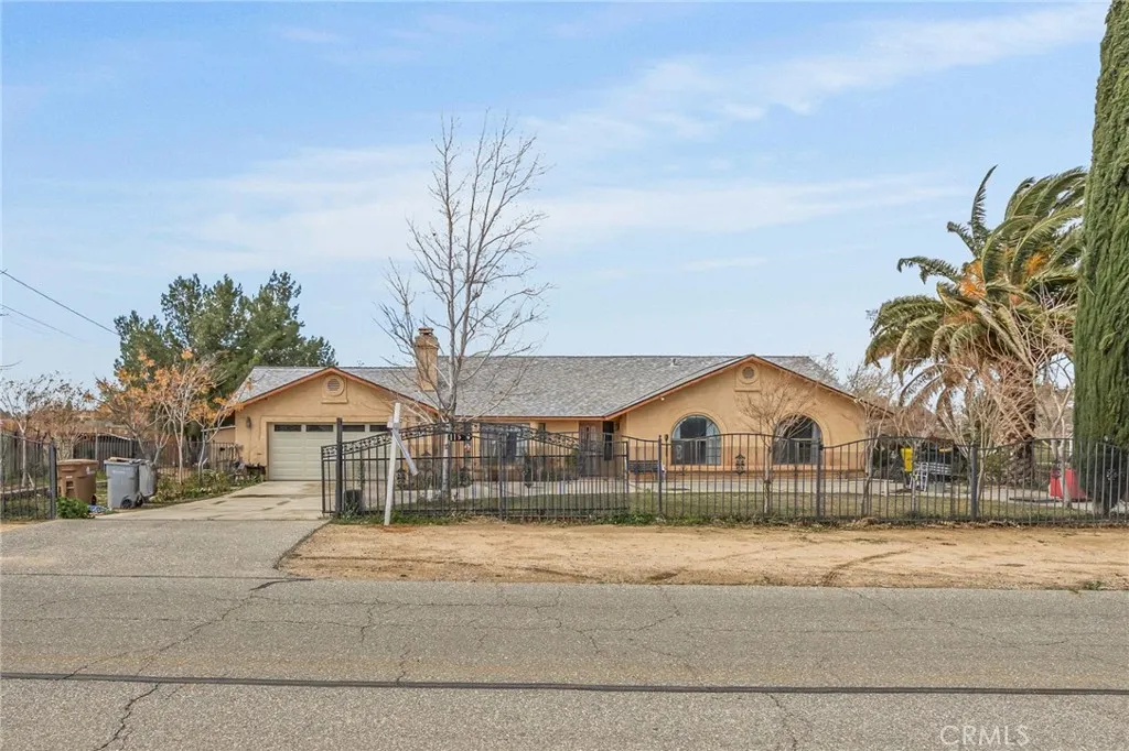 11514 1st, Hesperia, California 92345 home-pic-2