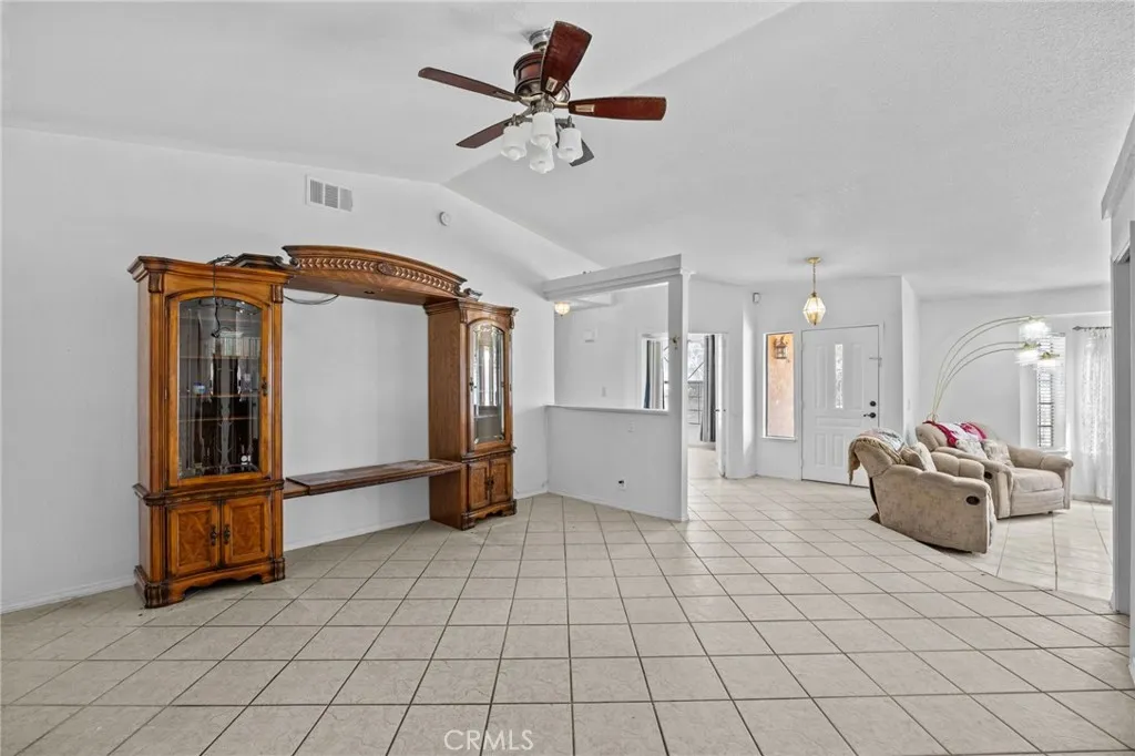 11514 1st, Hesperia, California 92345 home-pic-8