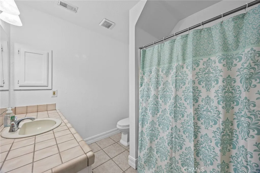 11514 1st, Hesperia, California 92345 home-pic-18