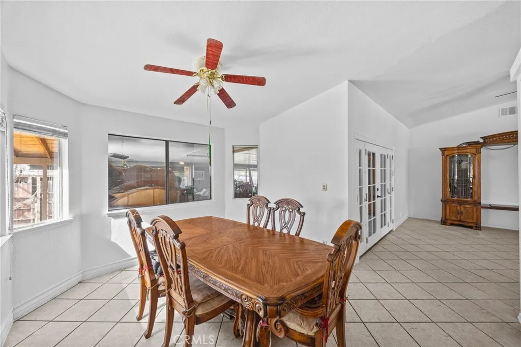 11514 1st, Hesperia, California 92345 home-pic-12