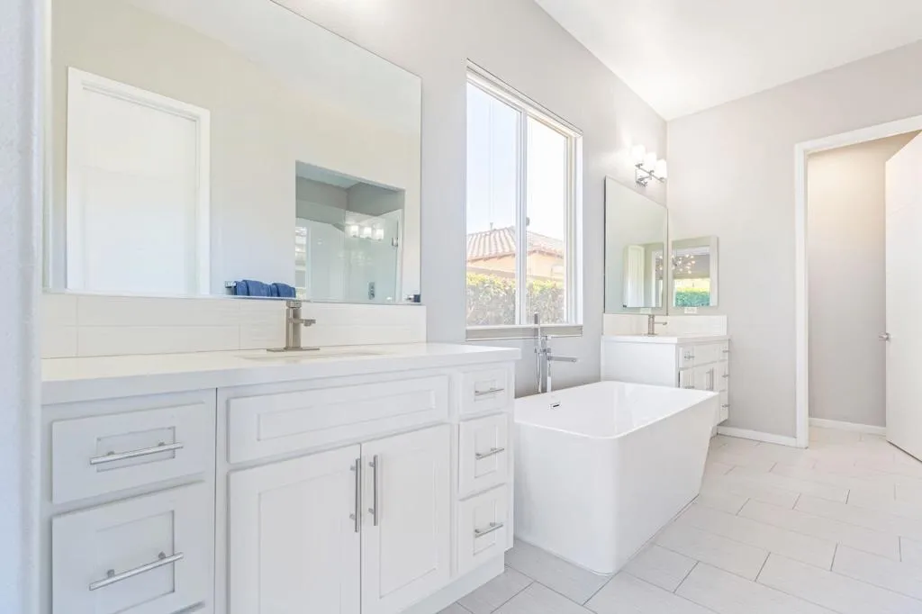 2 Pyramid Lake Court, Rancho Mirage, California 92270 home-pic-33