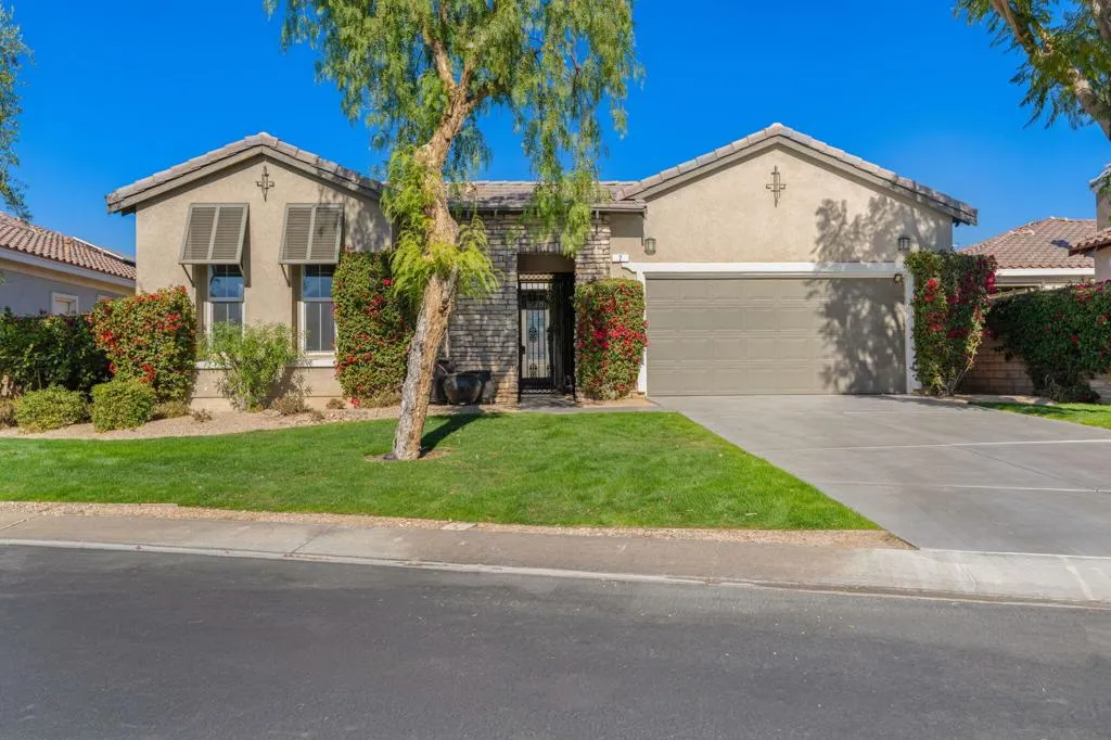 2 Pyramid Lake Court, Rancho Mirage, California 92270 home-pic-2