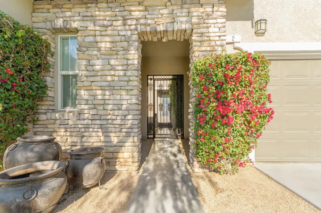 2 Pyramid Lake Court, Rancho Mirage, California 92270 home-pic-3
