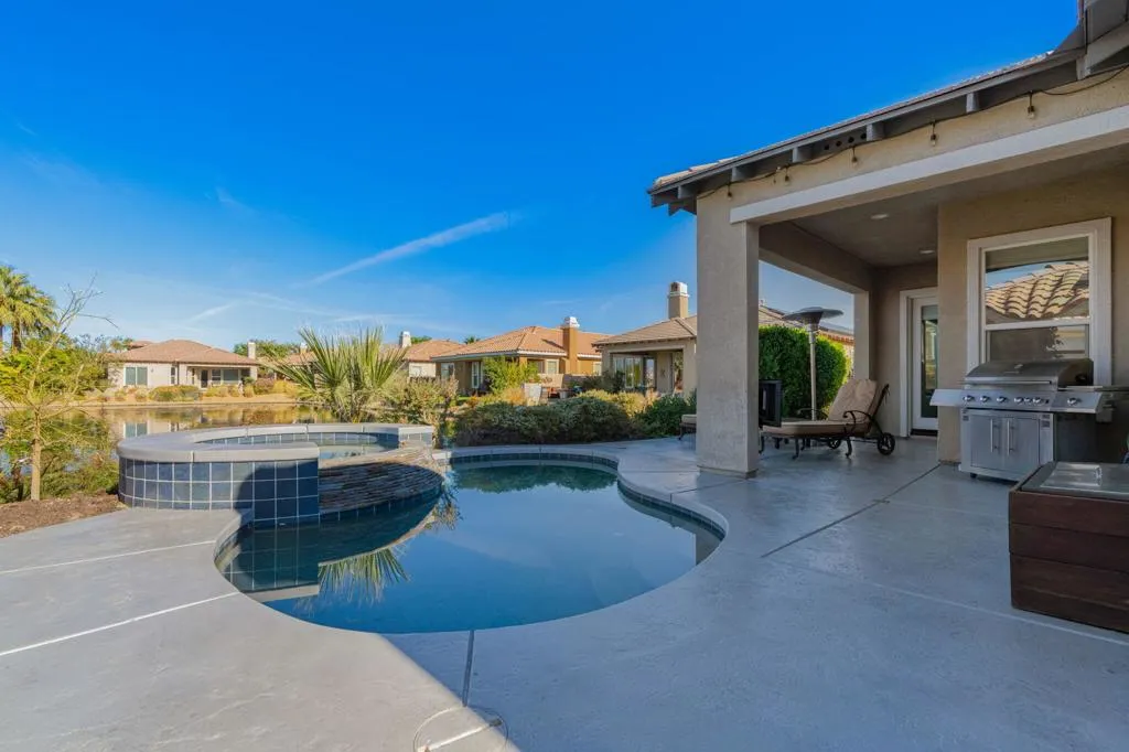 2 Pyramid Lake Court, Rancho Mirage, California 92270 home-pic-21