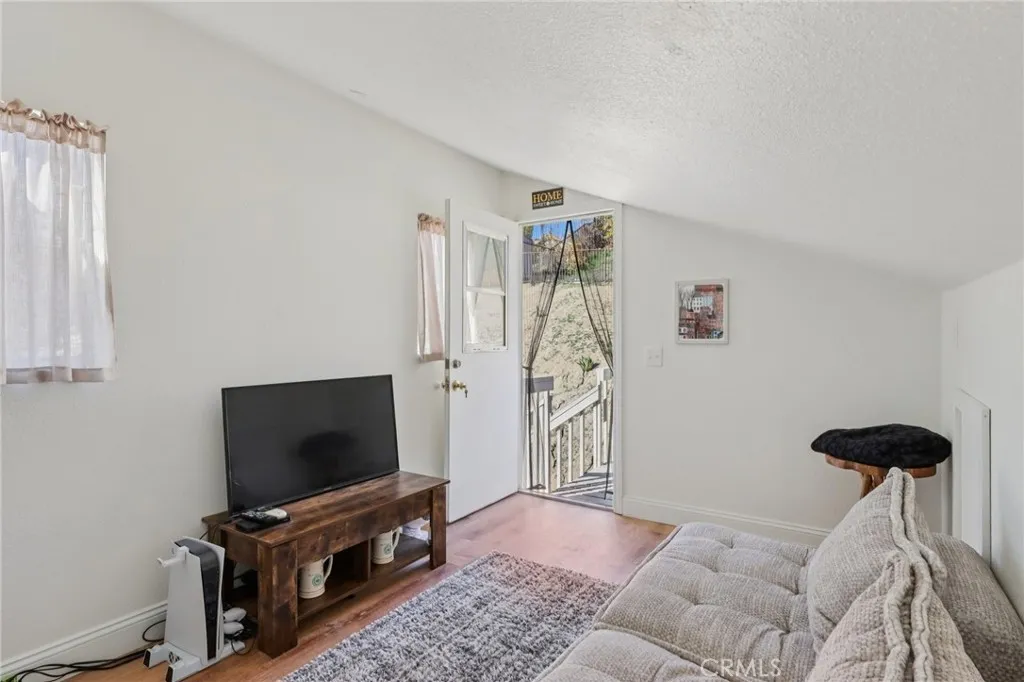 39221 Corte Tesoro, Murrieta, California 92563 home-pic-28