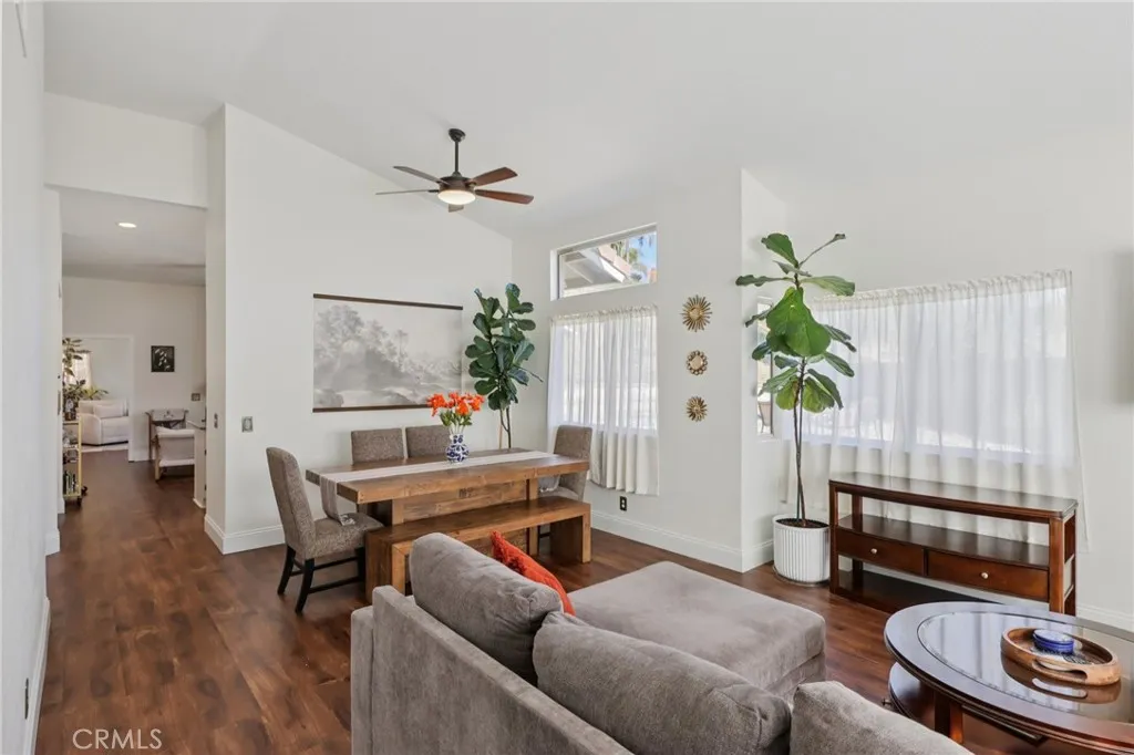 39221 Corte Tesoro, Murrieta, California 92563 home-pic-7