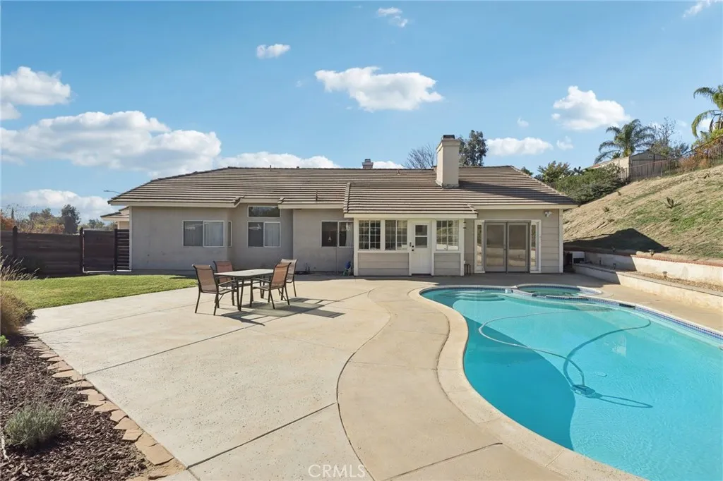 39221 Corte Tesoro, Murrieta, California 92563 home-pic-31