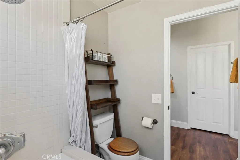 39221 Corte Tesoro, Murrieta, California 92563 home-pic-21