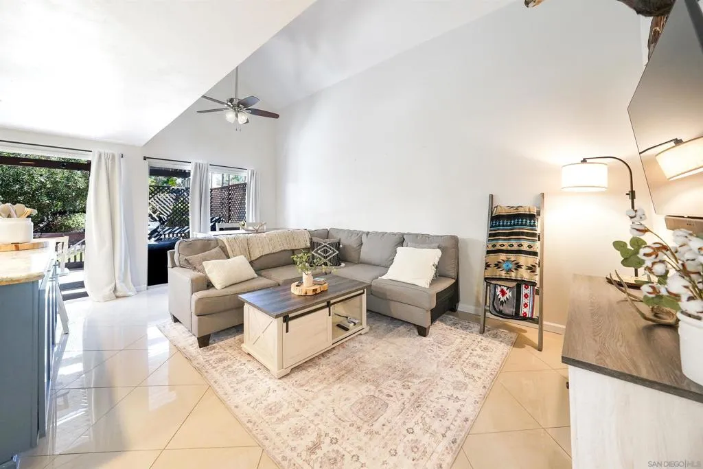 23658 Country Villa Road, Ramona, California 92065 home-pic-4
