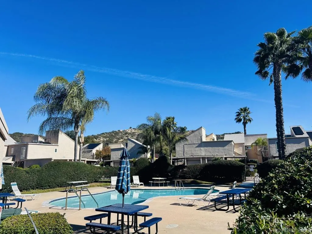 23658 Country Villa Road, Ramona, California 92065 home-pic-24