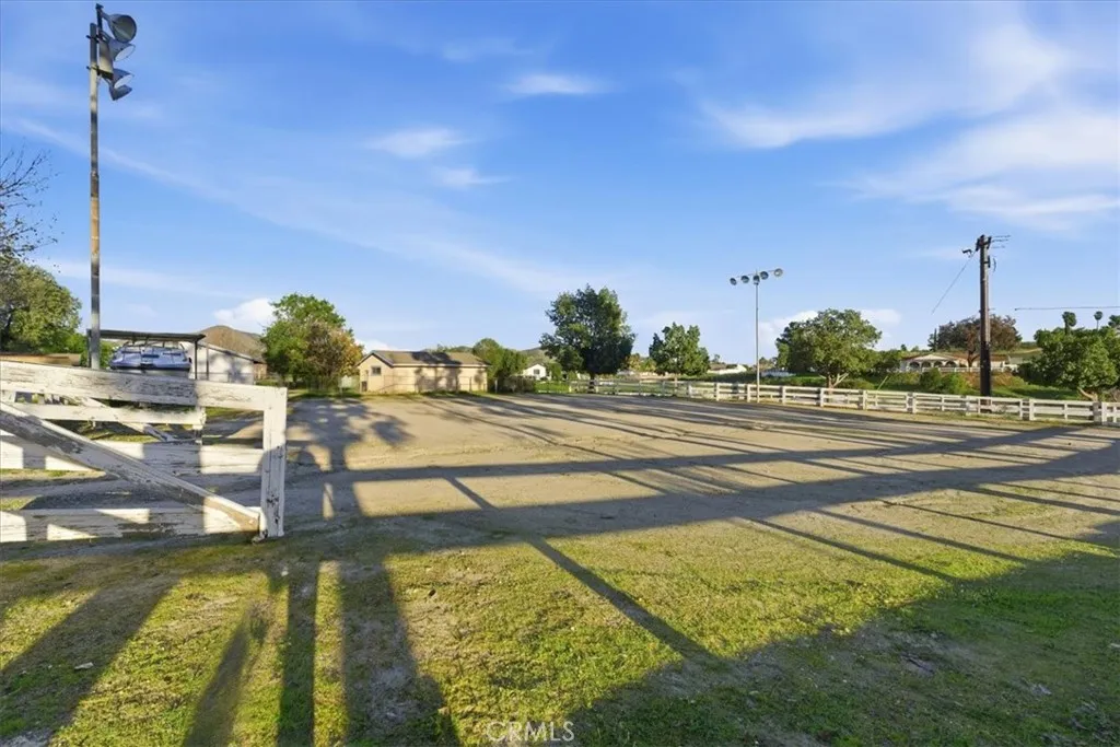 32225 Wesley Street, Wildomar, California 92595 home-pic-60