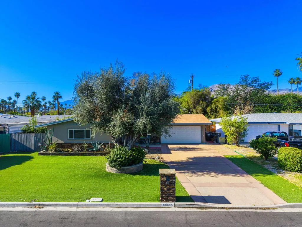 69895 Papaya Lane, Cathedral City, California 92234 home-pic-1