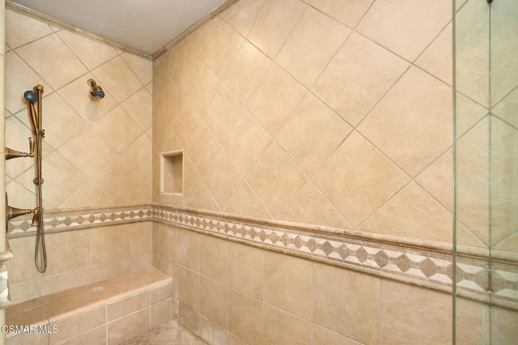 5750 Hempstead Drive, Agoura Hills, California 91301 home-pic-30