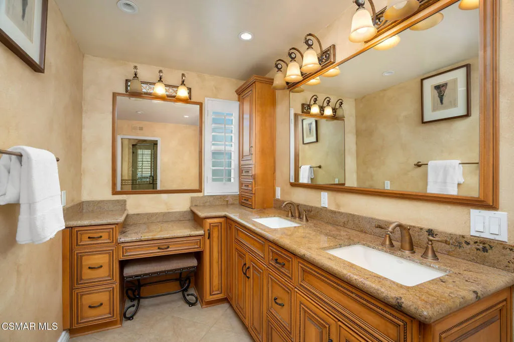 5750 Hempstead Drive, Agoura Hills, California 91301 home-pic-28