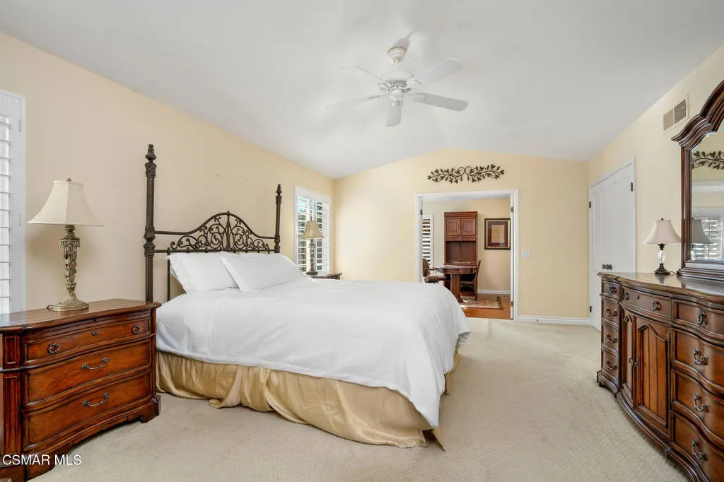 5750 Hempstead Drive, Agoura Hills, California 91301 home-pic-26