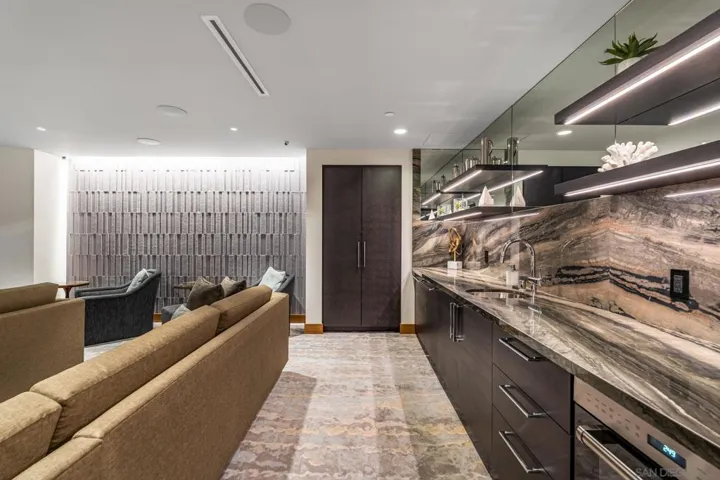 888 W E Street 3301, San Diego, California 92101