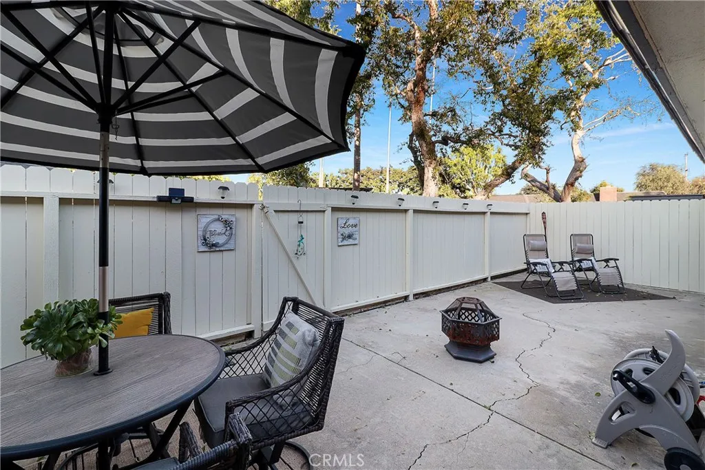 1318 Victoria, Fullerton, California 92831 home-pic-24