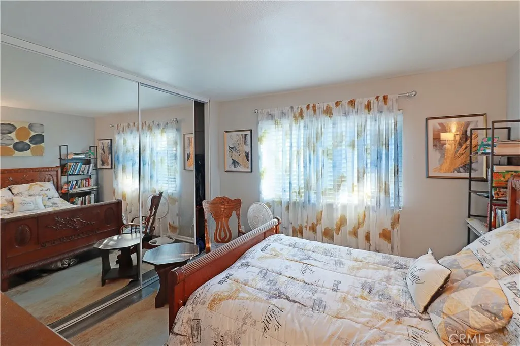 1318 Victoria, Fullerton, California 92831 home-pic-19