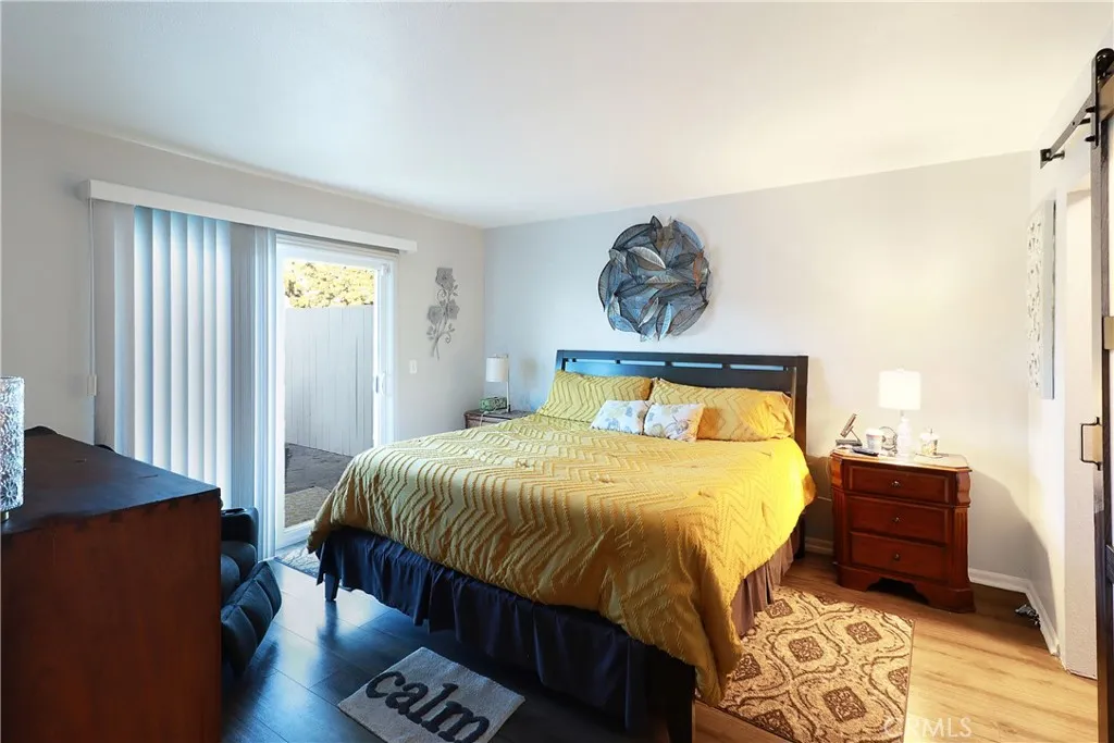 1318 Victoria, Fullerton, California 92831 home-pic-14